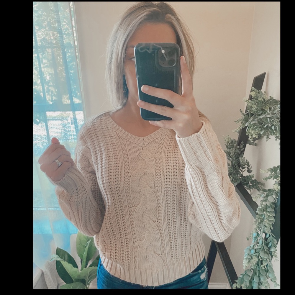 ROOLEE Pink Cozy Sweater ☁️